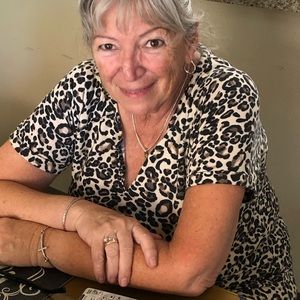 Meet your Posher, Mirta